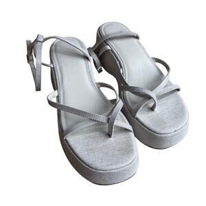 Abercrombie & Fitch platform sandals strappy thong style ankle straps size 7M